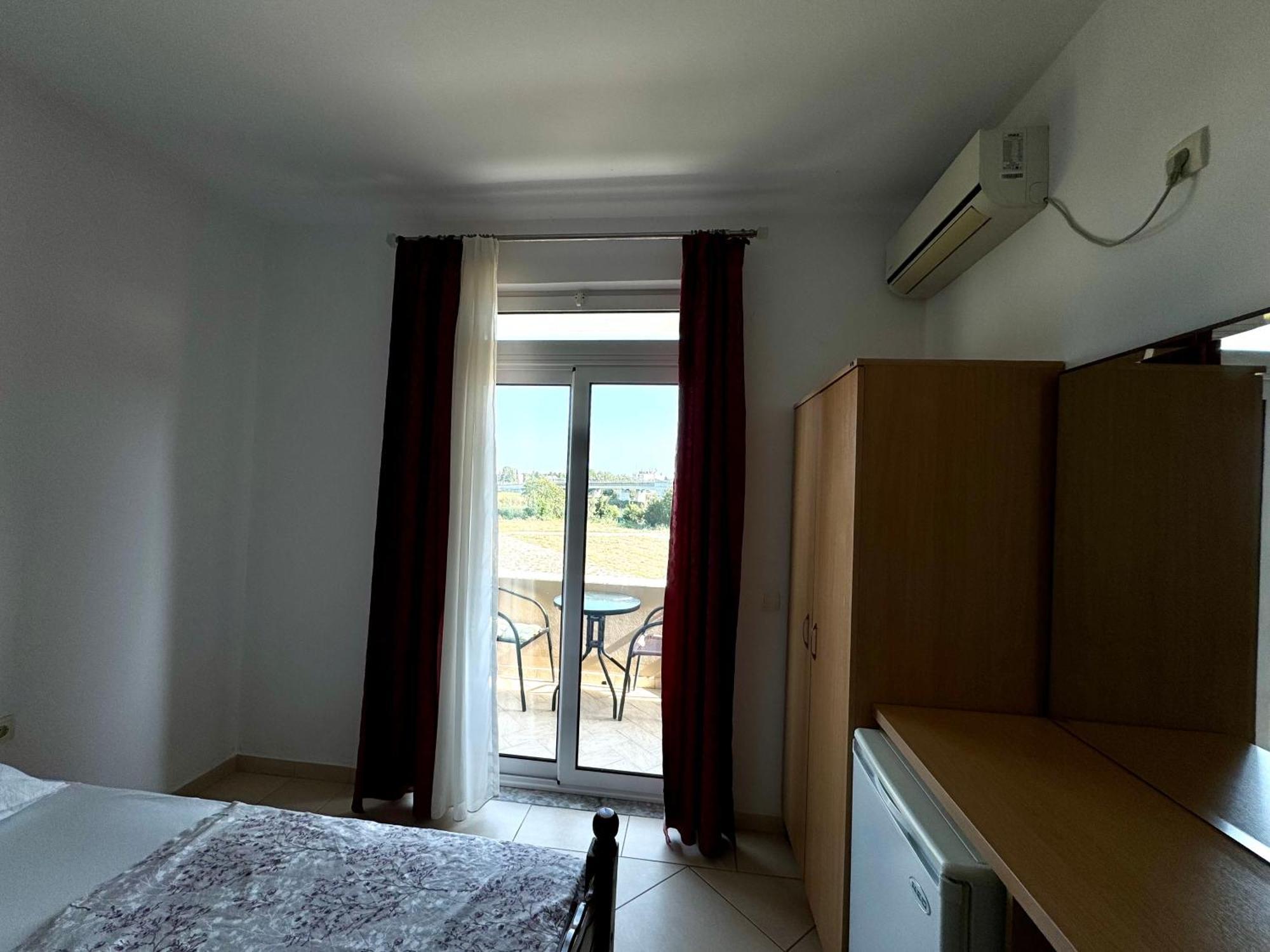 Apartments Cobi Ulcinj Cameră foto